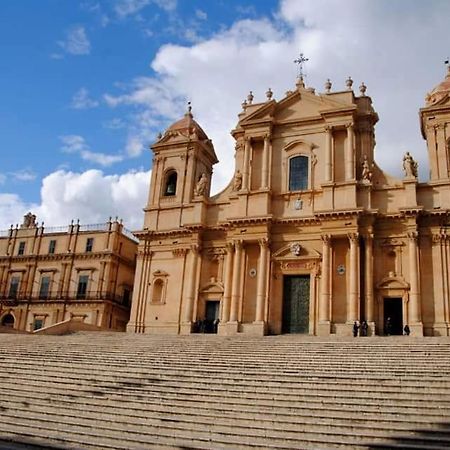 Casa Vico Lepre Villa Noto Buitenkant foto