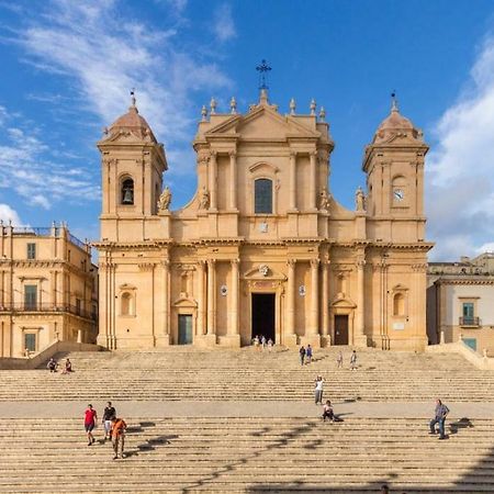 Casa Vico Lepre Villa Noto Buitenkant foto