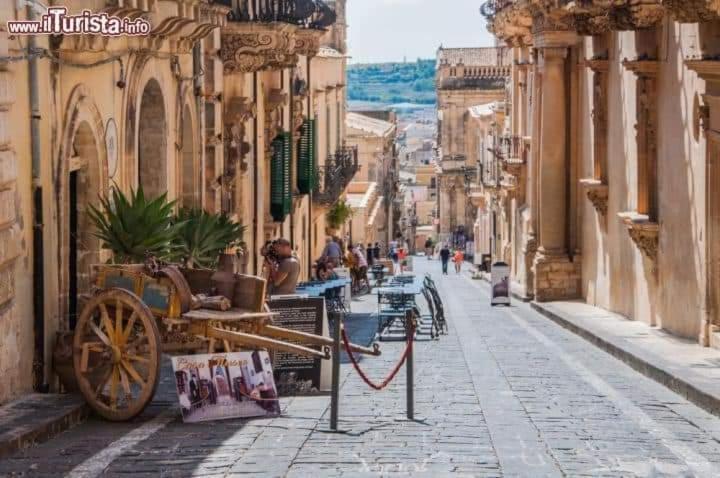 Casa Vico Lepre Villa Noto Buitenkant foto