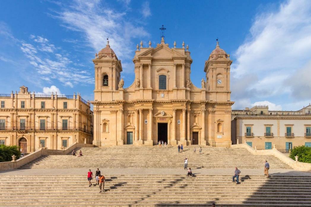 Casa Vico Lepre Villa Noto Buitenkant foto